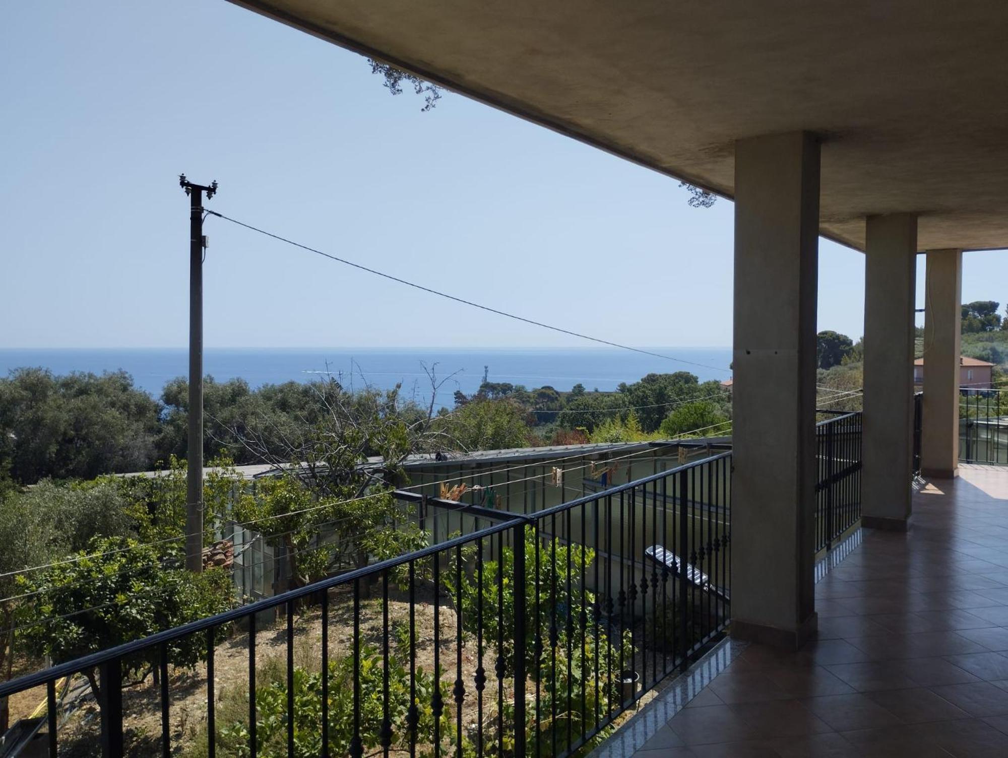 Alba Dorata Apartman San Lorenzo al Mare Kültér fotó